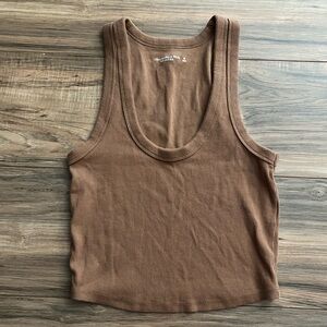 Abercrombie Basic tank!